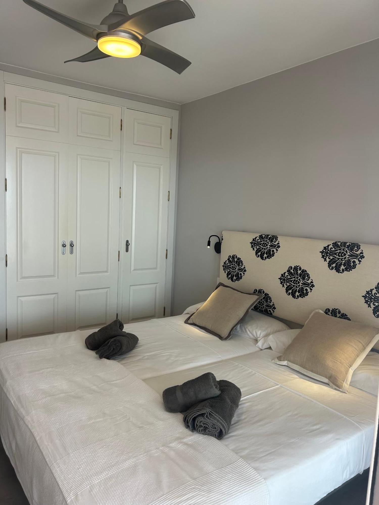 Playa Del Duque-Amazing Views 2 Bedroom Costa Adeje  Ngoại thất bức ảnh